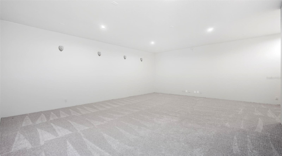KISSIMMEE, Florida 34747, 4 Bedrooms Bedrooms, ,3 BathroomsBathrooms,Residential,For Sale,PAWNEE,0,MFRO6349038