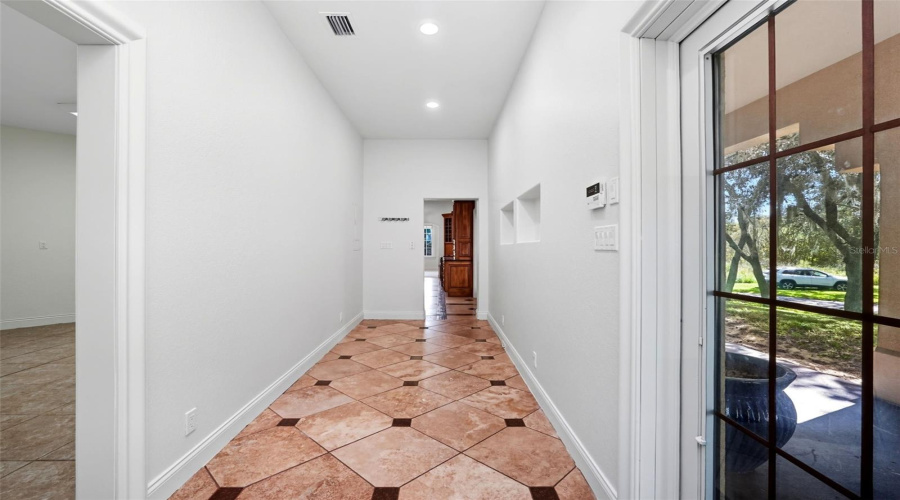 KISSIMMEE, Florida 34747, 4 Bedrooms Bedrooms, ,3 BathroomsBathrooms,Residential,For Sale,PAWNEE,0,MFRO6349038
