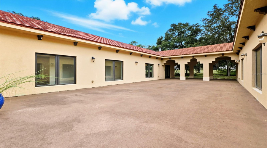 KISSIMMEE, Florida 34747, 4 Bedrooms Bedrooms, ,3 BathroomsBathrooms,Residential,For Sale,PAWNEE,0,MFRO6349038