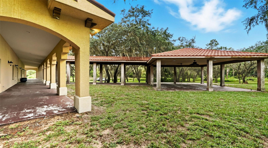 KISSIMMEE, Florida 34747, 4 Bedrooms Bedrooms, ,3 BathroomsBathrooms,Residential,For Sale,PAWNEE,0,MFRO6349038