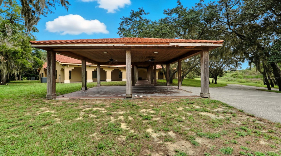 KISSIMMEE, Florida 34747, 4 Bedrooms Bedrooms, ,3 BathroomsBathrooms,Residential,For Sale,PAWNEE,0,MFRO6349038