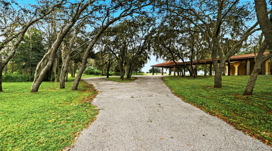 KISSIMMEE, Florida 34747, 4 Bedrooms Bedrooms, ,3 BathroomsBathrooms,Residential,For Sale,PAWNEE,0,MFRO6349038