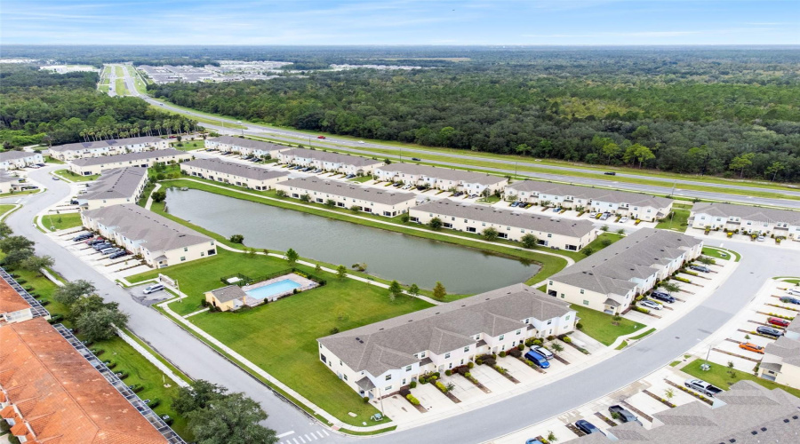 Close to shopping, dining, and main attractions