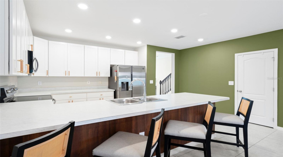 KISSIMMEE, Florida 34746, 3 Bedrooms Bedrooms, ,2 BathroomsBathrooms,Residential,For Sale,CORAL CASTLE,0,MFRG5102614