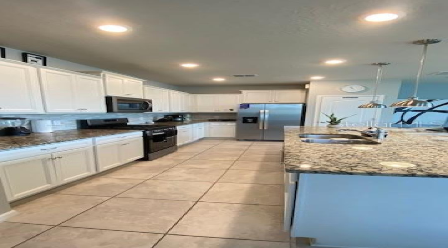 DAVENPORT, Florida 33837, 5 Bedrooms Bedrooms, ,4 BathroomsBathrooms,Residential,For Sale,OAK SPRING,0,MFRS5135755