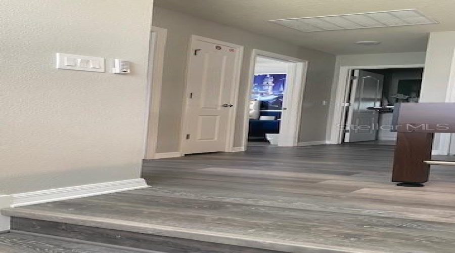 DAVENPORT, Florida 33837, 5 Bedrooms Bedrooms, ,4 BathroomsBathrooms,Residential,For Sale,OAK SPRING,0,MFRS5135755