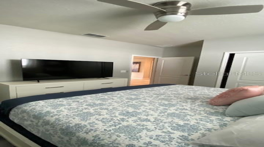 DAVENPORT, Florida 33837, 5 Bedrooms Bedrooms, ,4 BathroomsBathrooms,Residential,For Sale,OAK SPRING,0,MFRS5135755