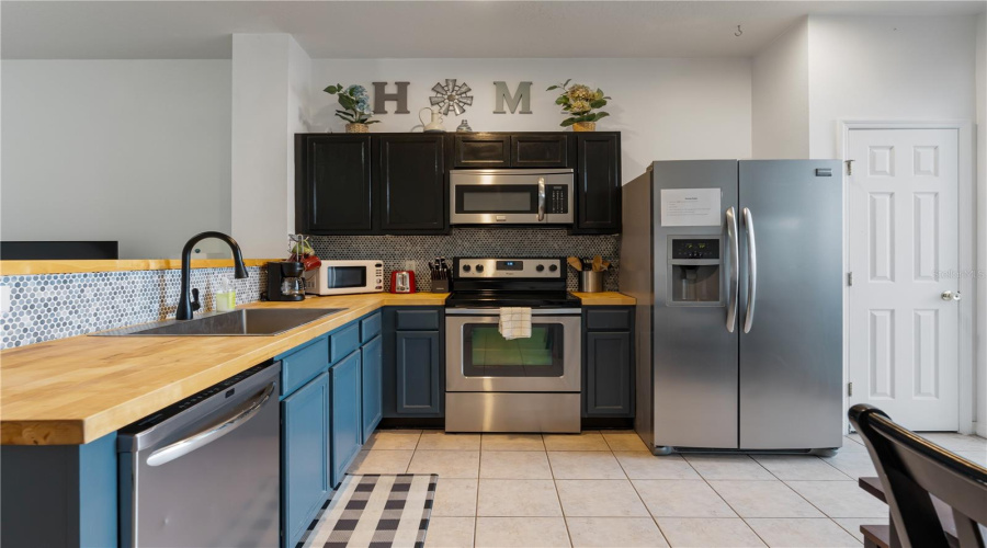 KISSIMMEE, Florida 34747, 3 Bedrooms Bedrooms, ,3 BathroomsBathrooms,Residential,For Sale,ANDROS,0,MFRTB8433699