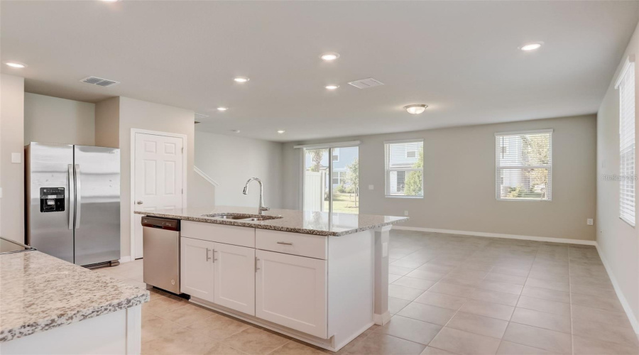 DAVENPORT, Florida 33896, 3 Bedrooms Bedrooms, ,2 BathroomsBathrooms,Residential,For Sale,LEGACY,0,MFRO6347580