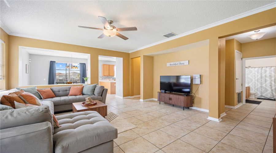 DAVENPORT, Florida 33897, 3 Bedrooms Bedrooms, ,2 BathroomsBathrooms,Residential,For Sale,ELDERBERRY,0,MFRL4956193