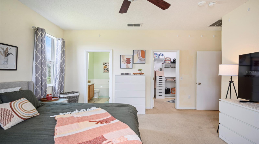 DAVENPORT, Florida 33897, 3 Bedrooms Bedrooms, ,2 BathroomsBathrooms,Residential,For Sale,ELDERBERRY,0,MFRL4956193