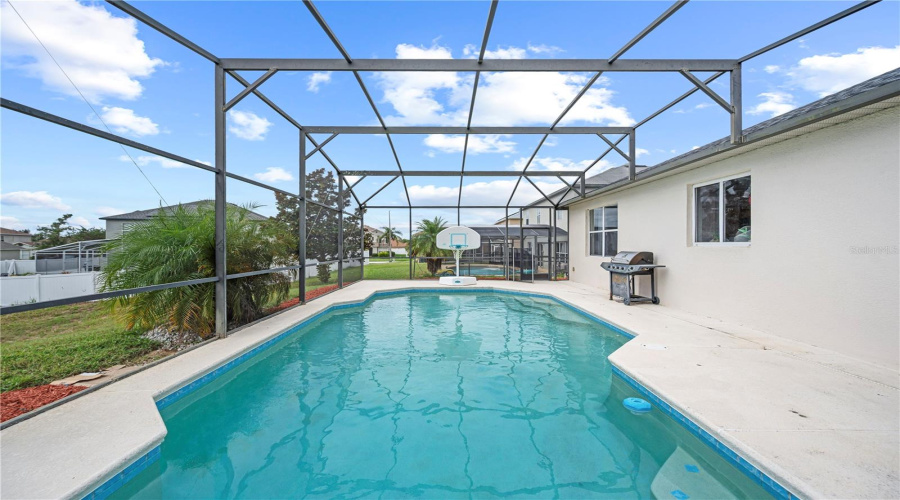 DAVENPORT, Florida 33897, 3 Bedrooms Bedrooms, ,2 BathroomsBathrooms,Residential,For Sale,ELDERBERRY,0,MFRL4956193