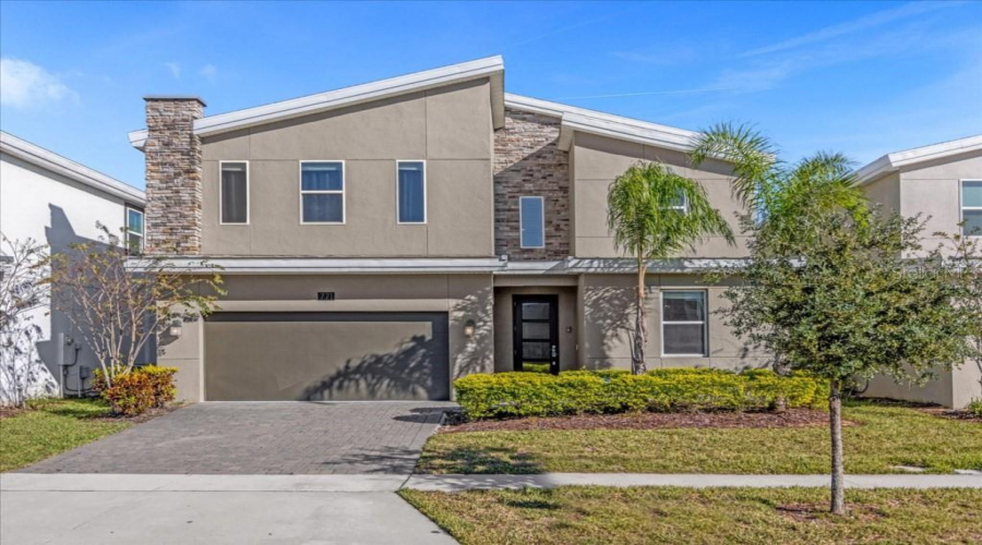 DAVENPORT, Florida 33896, 9 Bedrooms Bedrooms, ,5 BathroomsBathrooms,Residential,For Sale,PEBBLE BEACH,0,MFRO6349093