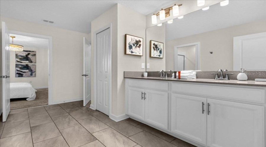 DAVENPORT, Florida 33896, 9 Bedrooms Bedrooms, ,5 BathroomsBathrooms,Residential,For Sale,PEBBLE BEACH,0,MFRO6349093