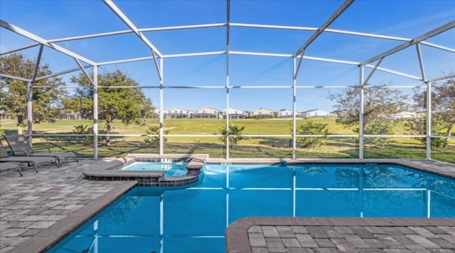 DAVENPORT, Florida 33896, 9 Bedrooms Bedrooms, ,5 BathroomsBathrooms,Residential,For Sale,PEBBLE BEACH,0,MFRO6349093