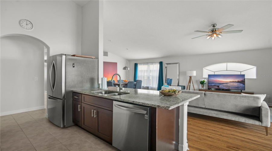 DAVENPORT, Florida 33897, 4 Bedrooms Bedrooms, ,3 BathroomsBathrooms,Residential,For Sale,OLD BRIDGE,0,MFRTB8433514