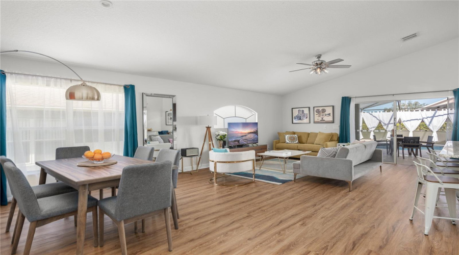 DAVENPORT, Florida 33897, 4 Bedrooms Bedrooms, ,3 BathroomsBathrooms,Residential,For Sale,OLD BRIDGE,0,MFRTB8433514