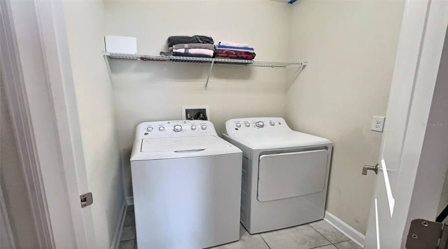 DAVENPORT, Florida 33896, 2 Bedrooms Bedrooms, ,2 BathroomsBathrooms,Residential,For Sale,OCEAN COURSE,0,MFRO6348979