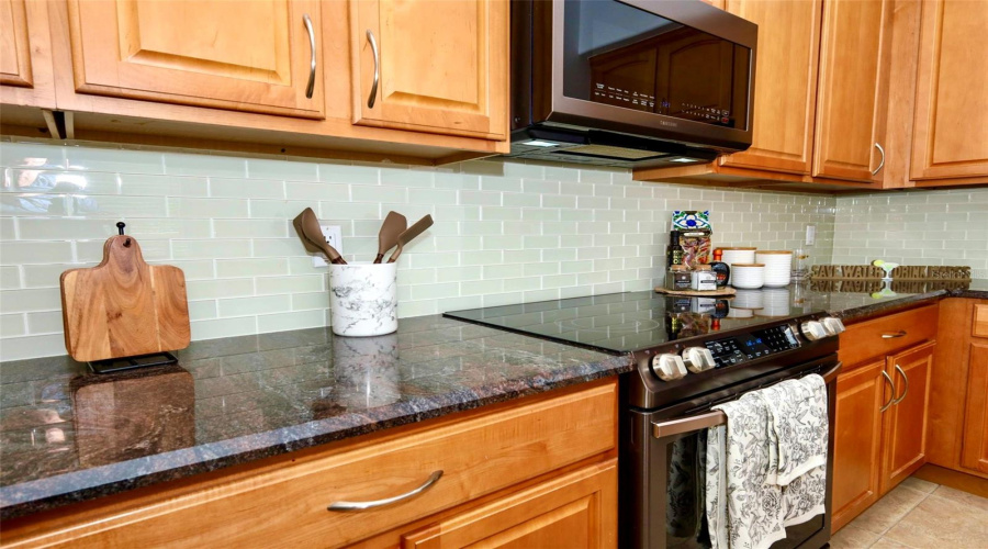 ORLANDO, Florida 32836, 3 Bedrooms Bedrooms, ,2 BathroomsBathrooms,Residential,For Sale,THE ESPLANADE,0,MFRO6348826