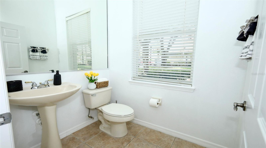 ORLANDO, Florida 32836, 3 Bedrooms Bedrooms, ,2 BathroomsBathrooms,Residential,For Sale,THE ESPLANADE,0,MFRO6348826