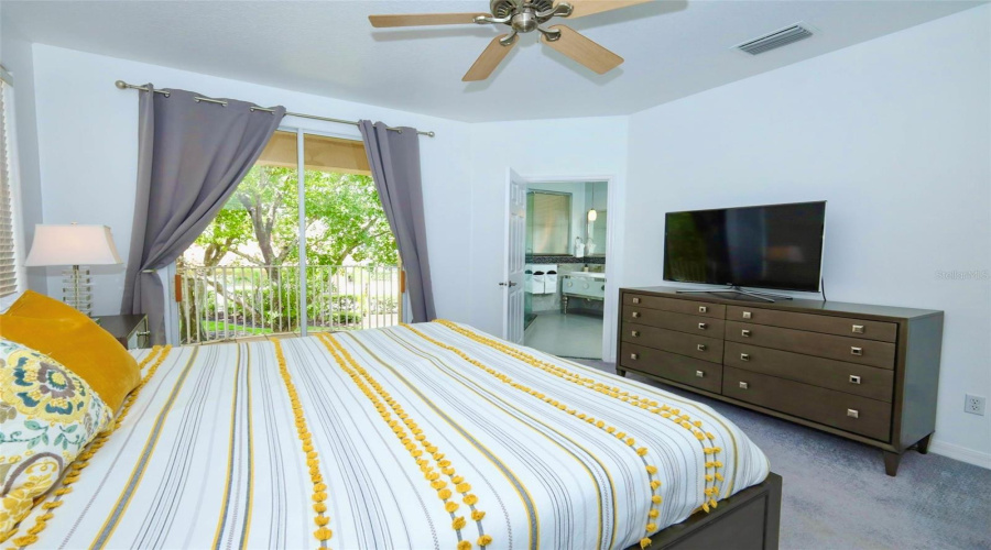 ORLANDO, Florida 32836, 3 Bedrooms Bedrooms, ,2 BathroomsBathrooms,Residential,For Sale,THE ESPLANADE,0,MFRO6348826