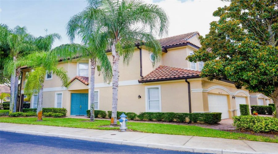 ORLANDO, Florida 32836, 3 Bedrooms Bedrooms, ,2 BathroomsBathrooms,Residential,For Sale,THE ESPLANADE,0,MFRO6348826