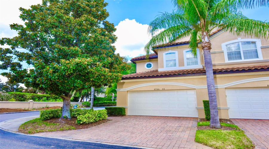 ORLANDO, Florida 32836, 3 Bedrooms Bedrooms, ,2 BathroomsBathrooms,Residential,For Sale,THE ESPLANADE,0,MFRO6348826