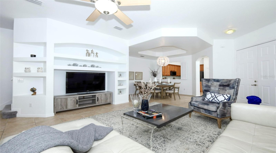 ORLANDO, Florida 32836, 3 Bedrooms Bedrooms, ,2 BathroomsBathrooms,Residential,For Sale,THE ESPLANADE,0,MFRO6348826
