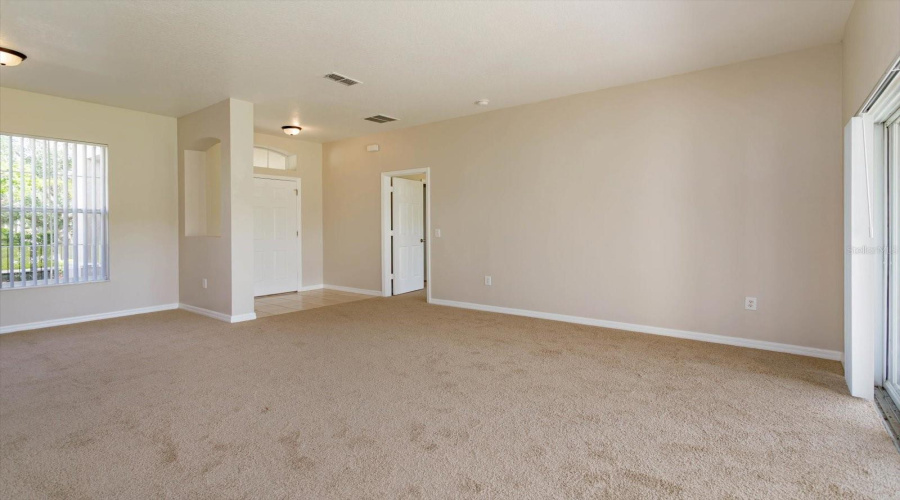 KISSIMMEE, Florida 34746, 4 Bedrooms Bedrooms, ,2 BathroomsBathrooms,Residential,For Sale,BOUGAINVILLEA,0,MFRO6312793