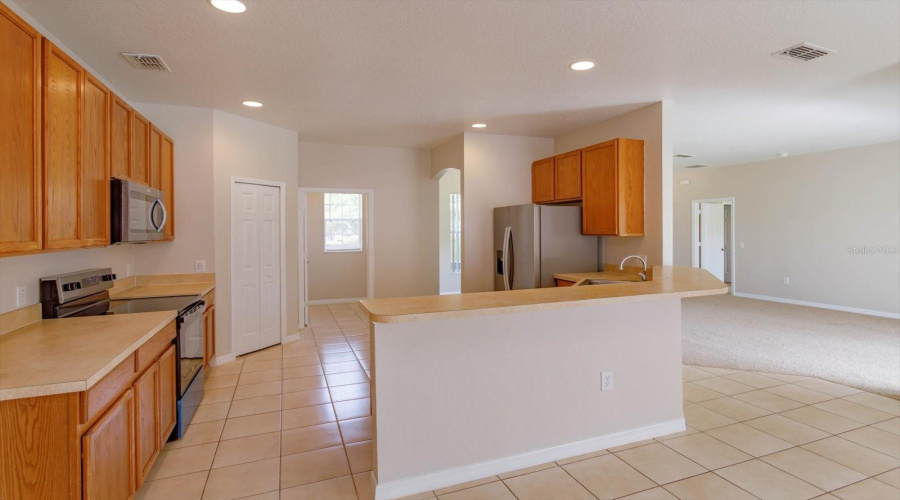 KISSIMMEE, Florida 34746, 4 Bedrooms Bedrooms, ,2 BathroomsBathrooms,Residential,For Sale,BOUGAINVILLEA,0,MFRO6312793