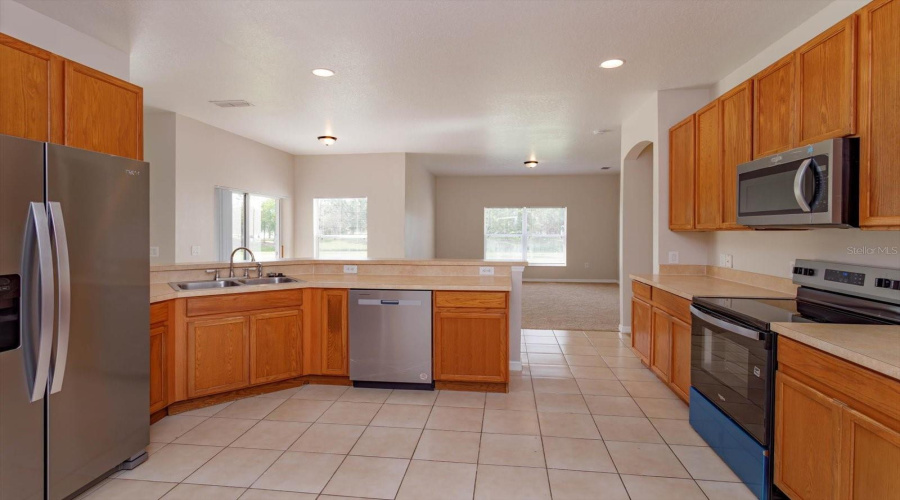 KISSIMMEE, Florida 34746, 4 Bedrooms Bedrooms, ,2 BathroomsBathrooms,Residential,For Sale,BOUGAINVILLEA,0,MFRO6312793