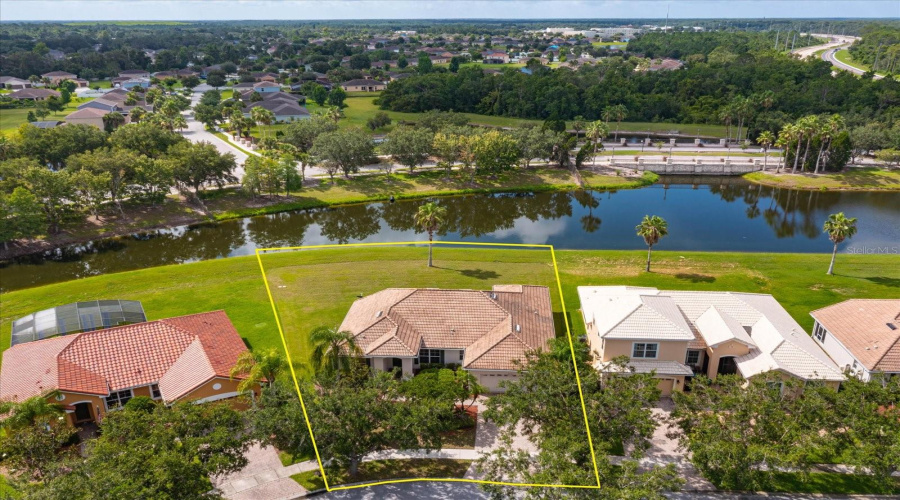 KISSIMMEE, Florida 34746, 4 Bedrooms Bedrooms, ,2 BathroomsBathrooms,Residential,For Sale,BOUGAINVILLEA,0,MFRO6312793