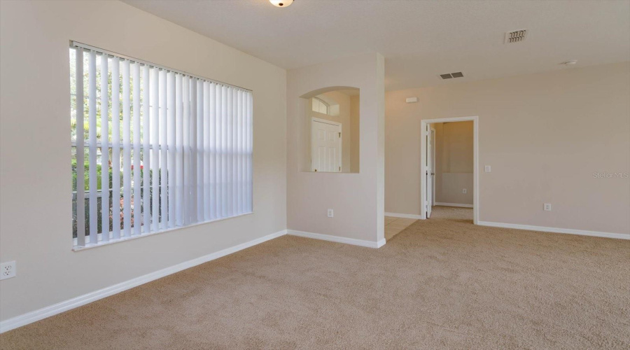KISSIMMEE, Florida 34746, 4 Bedrooms Bedrooms, ,2 BathroomsBathrooms,Residential,For Sale,BOUGAINVILLEA,0,MFRO6312793