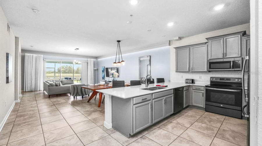 DAVENPORT, Florida 33896, 2 Bedrooms Bedrooms, ,2 BathroomsBathrooms,Residential,For Sale,OCEAN COURSE,0,MFRS5135811