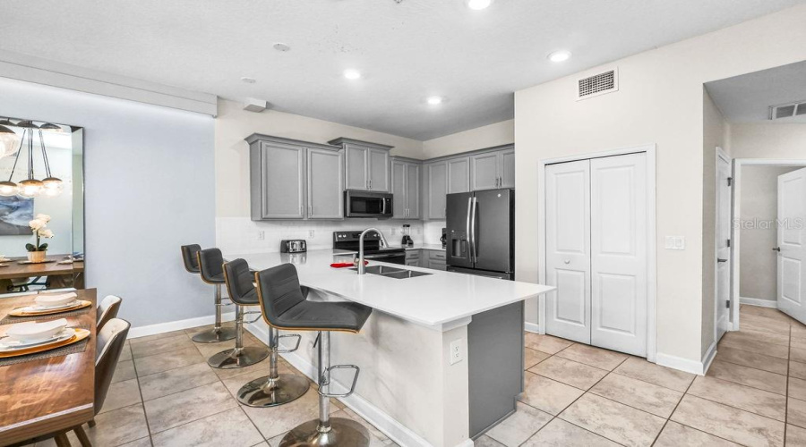 DAVENPORT, Florida 33896, 2 Bedrooms Bedrooms, ,2 BathroomsBathrooms,Residential,For Sale,OCEAN COURSE,0,MFRS5135811