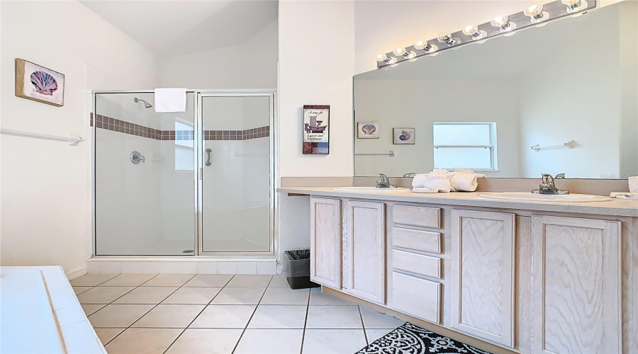 DAVENPORT, Florida 33837, 4 Bedrooms Bedrooms, ,3 BathroomsBathrooms,Residential,For Sale,ANDALUSIA,0,MFRS5135760