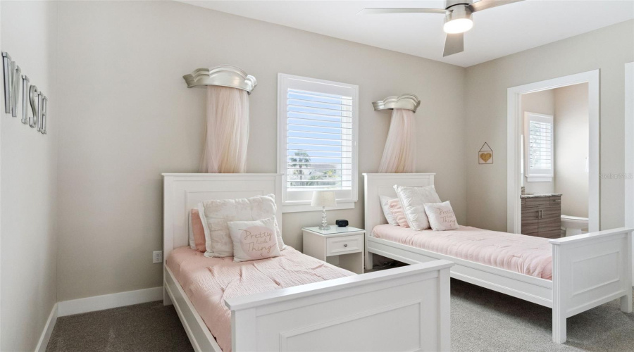 KISSIMMEE, Florida 34747, 5 Bedrooms Bedrooms, ,5 BathroomsBathrooms,Residential,For Sale,DESERT MOUNTAIN,0,MFRS5135798