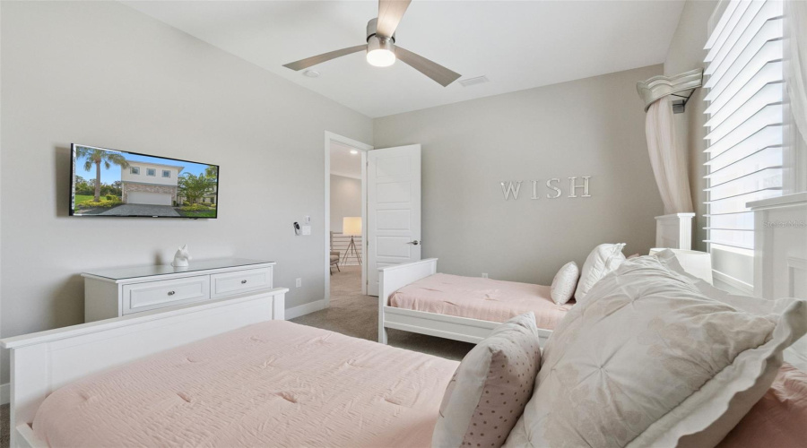 KISSIMMEE, Florida 34747, 5 Bedrooms Bedrooms, ,5 BathroomsBathrooms,Residential,For Sale,DESERT MOUNTAIN,0,MFRS5135798