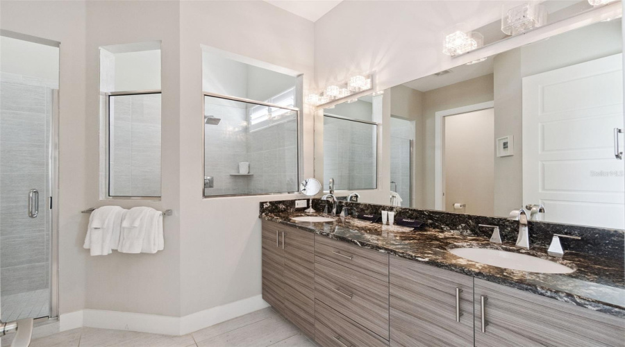 KISSIMMEE, Florida 34747, 5 Bedrooms Bedrooms, ,5 BathroomsBathrooms,Residential,For Sale,DESERT MOUNTAIN,0,MFRS5135798