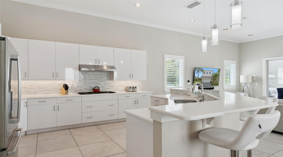 KISSIMMEE, Florida 34747, 5 Bedrooms Bedrooms, ,5 BathroomsBathrooms,Residential,For Sale,DESERT MOUNTAIN,0,MFRS5135798