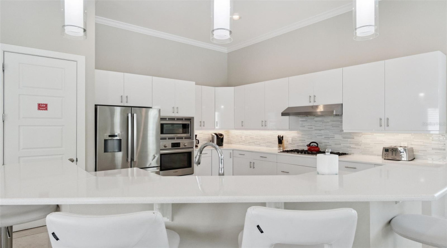 KISSIMMEE, Florida 34747, 5 Bedrooms Bedrooms, ,5 BathroomsBathrooms,Residential,For Sale,DESERT MOUNTAIN,0,MFRS5135798