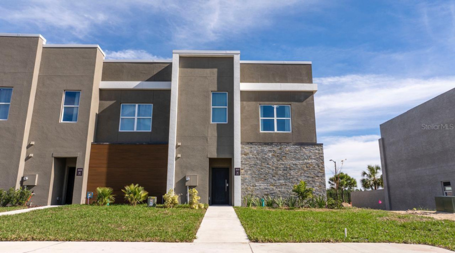 KISSIMMEE, Florida 34747, 5 Bedrooms Bedrooms, ,4 BathroomsBathrooms,Residential,For Sale,SANTORINI,0,MFRO6349263