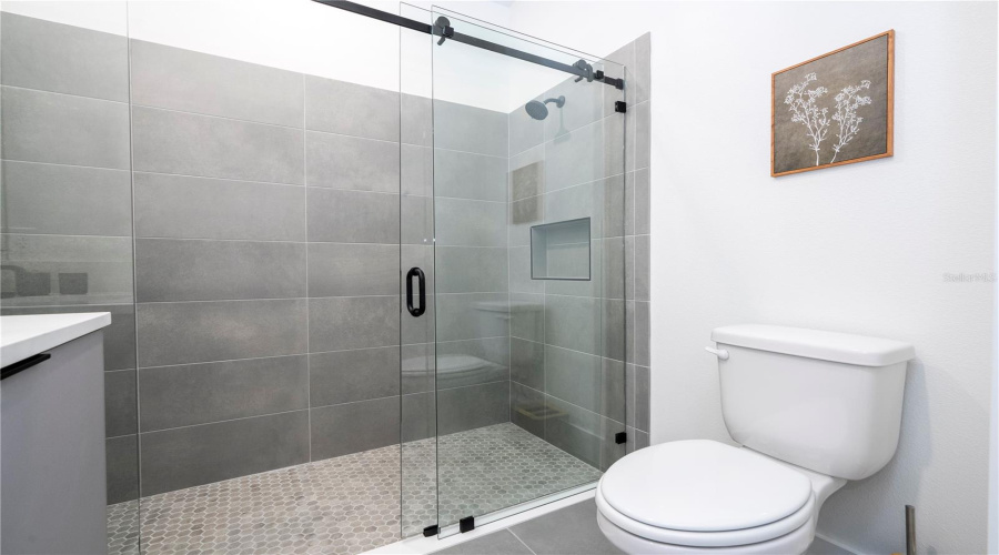 KISSIMMEE, Florida 34747, 5 Bedrooms Bedrooms, ,4 BathroomsBathrooms,Residential,For Sale,SANTORINI,0,MFRO6349263
