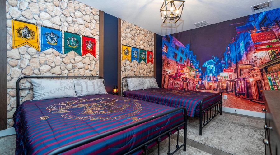 KISSIMMEE, Florida 34747, 5 Bedrooms Bedrooms, ,4 BathroomsBathrooms,Residential,For Sale,SANTORINI,0,MFRO6349263