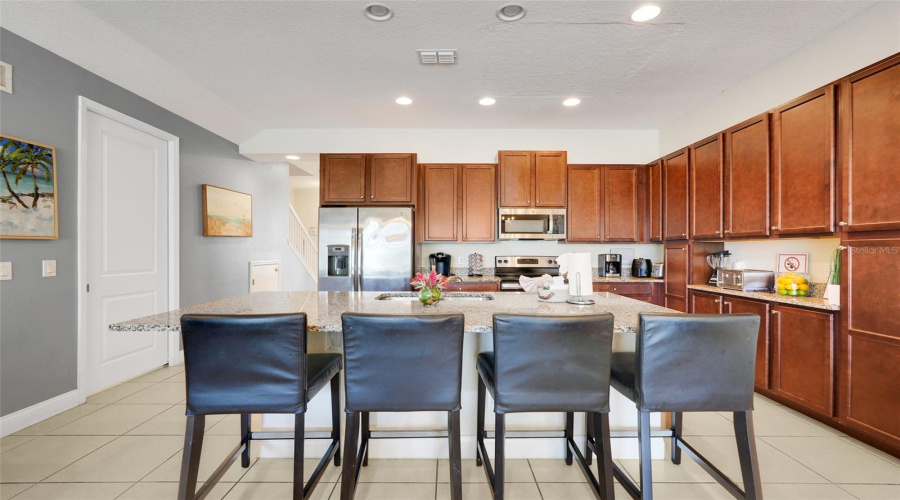 DAVENPORT, Florida 33896, 4 Bedrooms Bedrooms, ,4 BathroomsBathrooms,Residential,For Sale,CAPTIVA,0,MFRO6349236