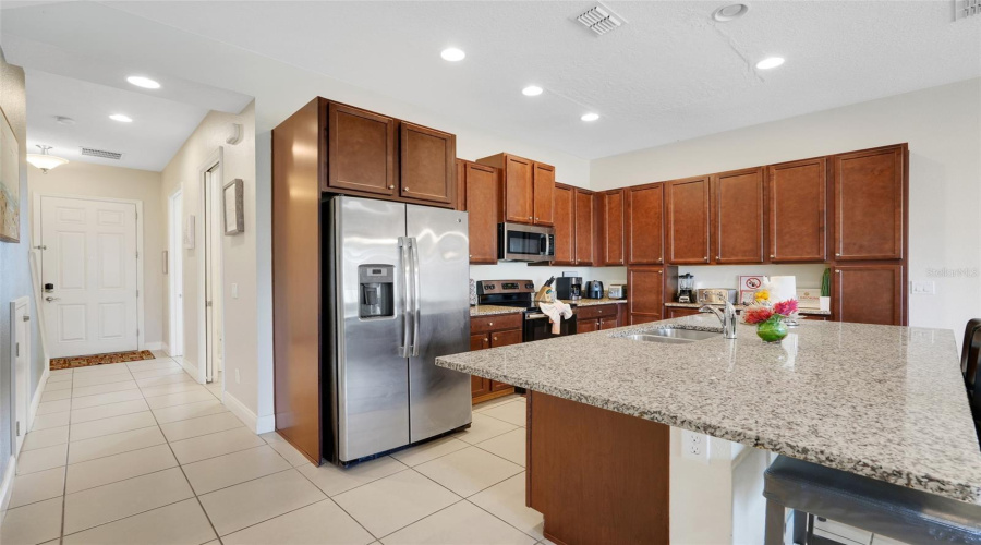 DAVENPORT, Florida 33896, 4 Bedrooms Bedrooms, ,4 BathroomsBathrooms,Residential,For Sale,CAPTIVA,0,MFRO6349236