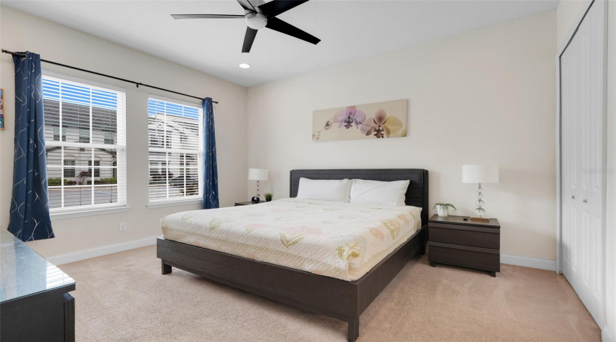DAVENPORT, Florida 33896, 4 Bedrooms Bedrooms, ,4 BathroomsBathrooms,Residential,For Sale,CAPTIVA,0,MFRO6349236