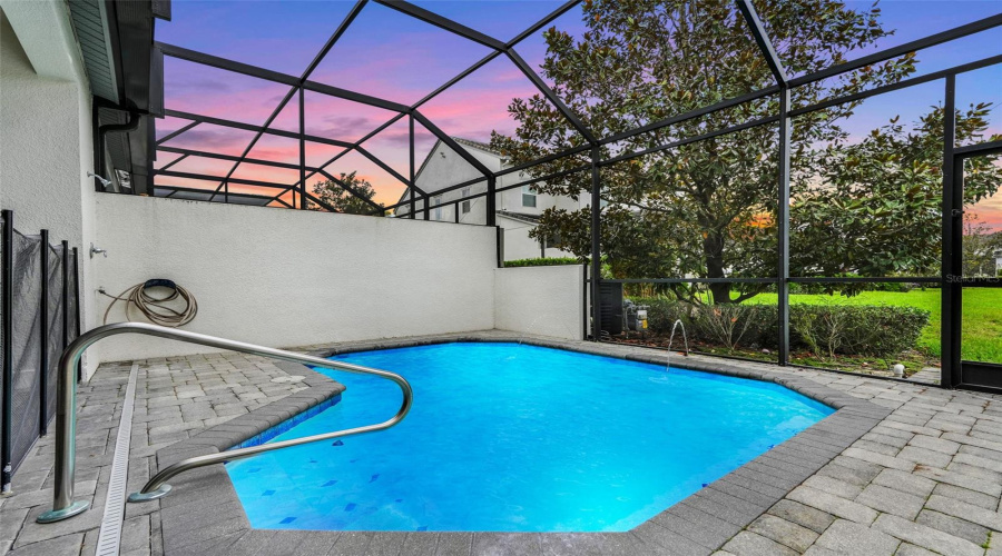 DAVENPORT, Florida 33896, 4 Bedrooms Bedrooms, ,4 BathroomsBathrooms,Residential,For Sale,CAPTIVA,0,MFRO6349236