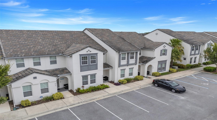 DAVENPORT, Florida 33896, 4 Bedrooms Bedrooms, ,4 BathroomsBathrooms,Residential,For Sale,CAPTIVA,0,MFRO6349236