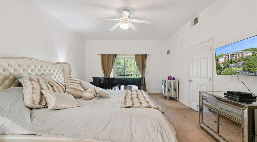 KISSIMMEE, Florida 34747, 3 Bedrooms Bedrooms, ,2 BathroomsBathrooms,Residential,For Sale,PIRATES RETREAT,0,MFRS5135791